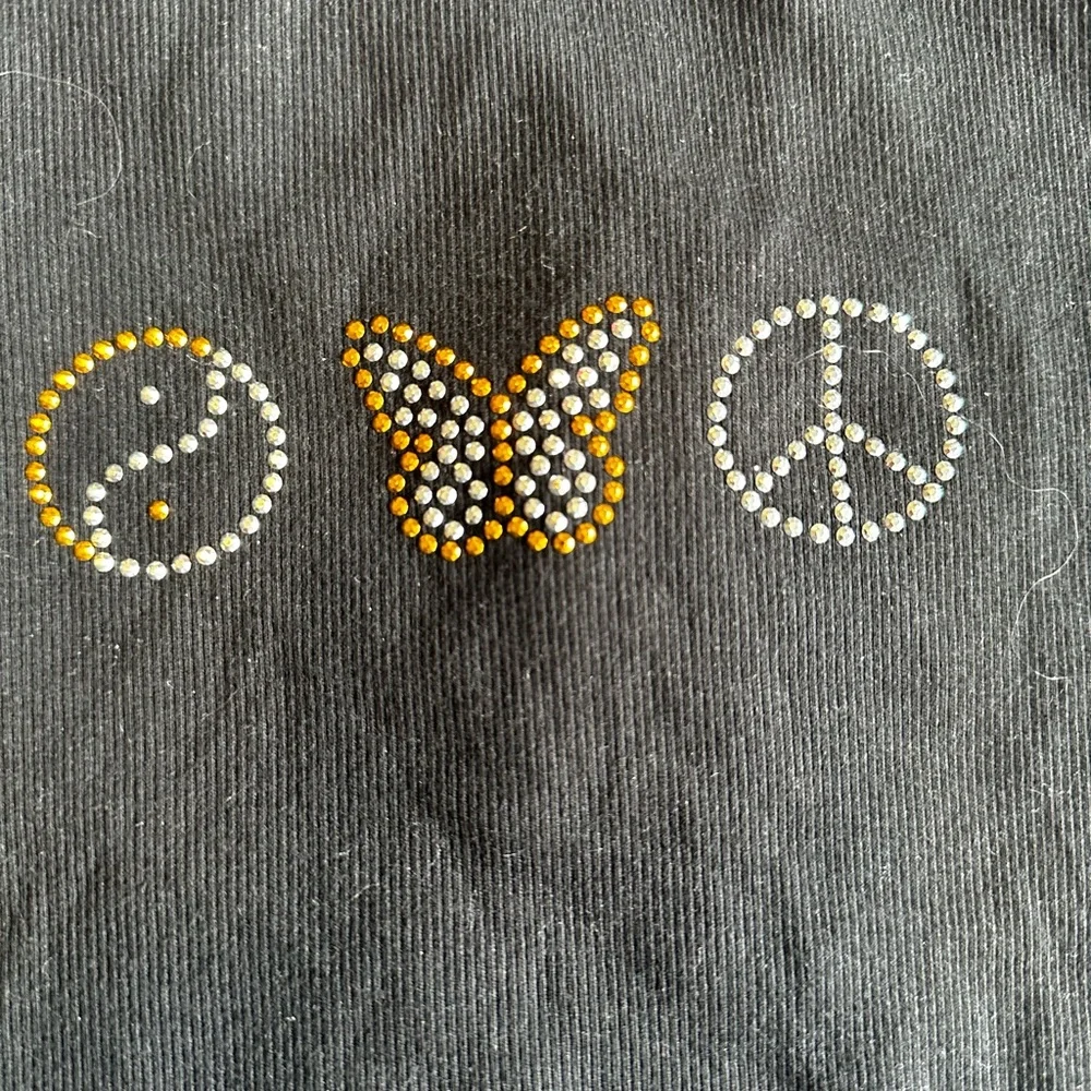🆕 SO Adaptive Girls Black Ribbed Tee Butterfly Peace Yin Yang Size M 8 NWT